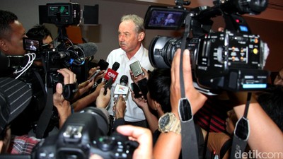 Lagi, Alfred Riedl Jadi Pelatih Timnas Indonesia