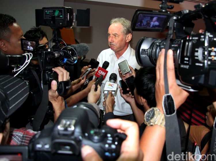 Lagi, Alfred Riedl Jadi Pelatih Timnas Indonesia