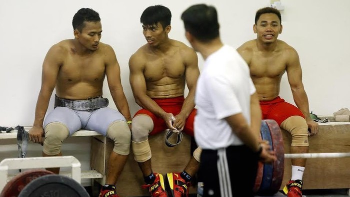 Menyiasati Program Latihan Pelatnas Angkat Besi di Bulan Puasa