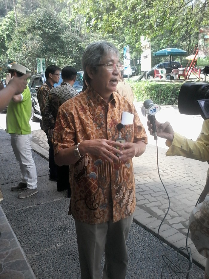 Semua Hewan di Taman Safari Pakai KTP Bentuk Chip dan Dimasukkan ke Kulit