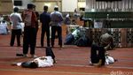 Mengisi Waktu Luang di Masjid Istiqlal
