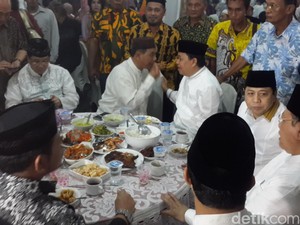 Akrabnya Para Mantan Caketum Golkar Berkumpul di Rumah Agung Laksono