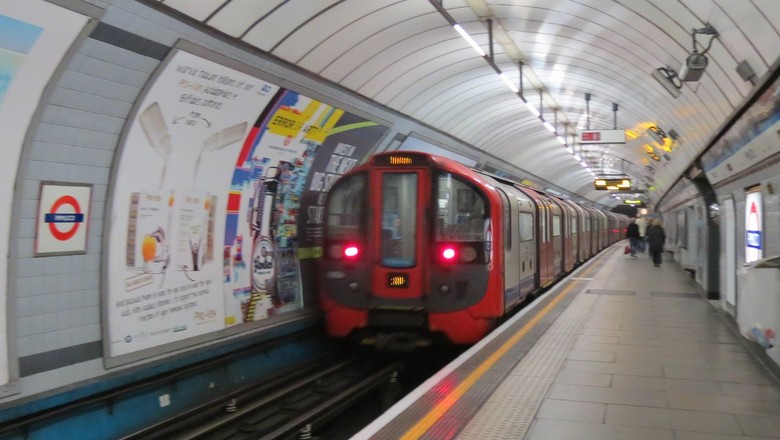Kereta Tube London Kereta bawah tanah Tube London