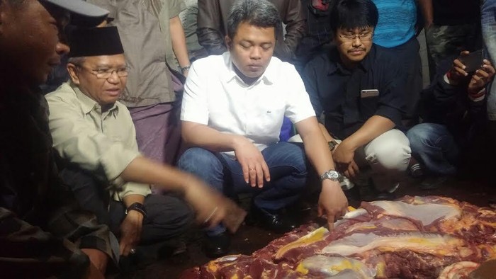 Cek Harga Daging, Ketua KPPU dan Wagub Sulsel Sidak RPH Makassar