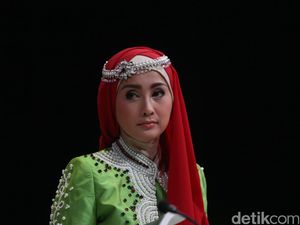 Melihat Lagi Komentar Desy Ratnasari soal Maia dan Irwan Mussry