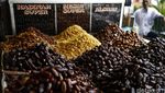 Bulan Puasa, Pedagang Kurma Kebanjiran Rejeki