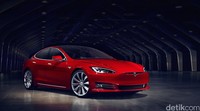 Tesla Model S ada di urutan ke-6. Berapa total uang yang dikeluarkan selama mencicil 4 tahun? 75.931 poundsterling. Foto: Tesla