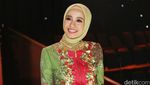 Laudya Cynthia Bella: Lipstikan Dulu...