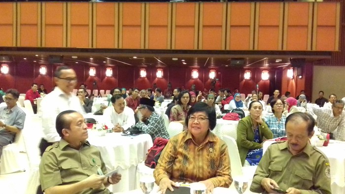 Gelar Buka Bersama, Menteri LHK Tampung Masukan Soal Perubahan Iklim