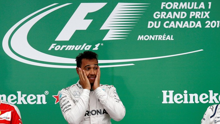 Karunia untuk Hamilton Setelah Start dengan Buruk