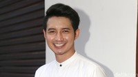 Chand terlihat fresh di tengah kesibukannya selama bulan puasa.