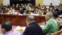 Rapat ini membahas kasus Sumber Waras, selain itu juga membahas soal anggaran KPK 2017.