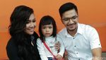 Kedekatan Ihsan Tarore dengan Denada dan Putrinya