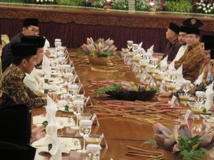 Jokowi Gelar Buka Puasa Bersama Pimpinan Lembaga Negara di Istana