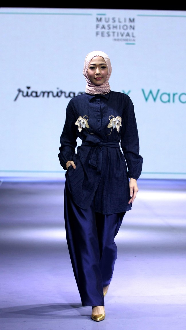 Aadyaksa by Ria Miranda for Wardah heart of Beauty Muslim Fashion Festival 2016 at Plaza Selatan. Istora Senayan. Jakarta. [Foto: Mohammad Abduh/Wolipop]