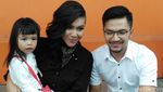 Kedekatan Ihsan Tarore dengan Denada dan Putrinya