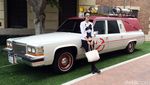 Luna Maya dan Hanung Eksis di Studio Sony Pictures Los Angeles