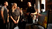 Chloe menghadiri salah satu acara yang dibuat oleh salah satu vendor game besar di dunia. Randy Shropshire/Getty Images for Dell/detikFoto.