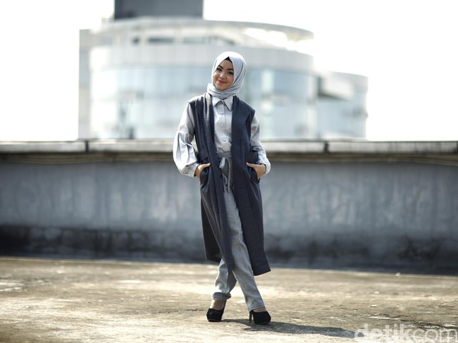 Wardrobe: HIJUP. Fotografer: Moh. Abdoeh (Detikcom). Makeup Artist: Wardah Beauty. Stylist: Alissa Safiera & Kiki Oktaviani. Hijab Stylist: Arina Yulistara. Model: Rizma Aprilia