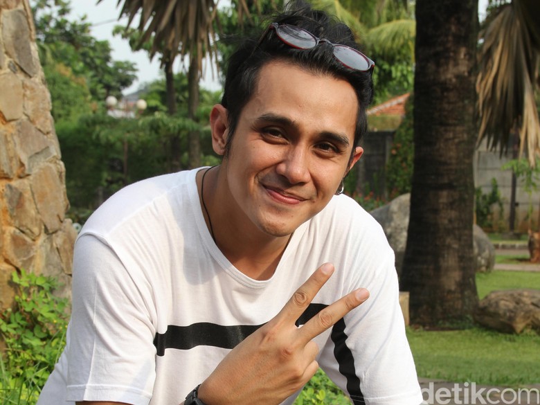 Dibilang Pacari Nikita Mirzani, Vicky Nitinegoro: Udah Mulai Ngaco Nih