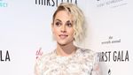 Kristen Stewart Cantik dengan Dress Semi Transparan