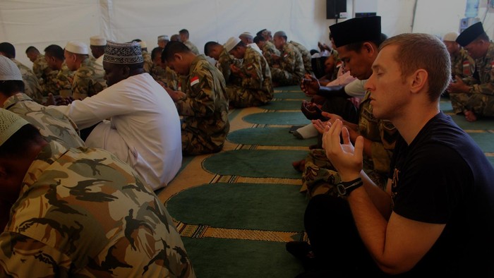 Melihat Pasukan Garuda Salat Tarawih di Tengah Misi Perdamaian PBB di Libanon