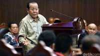 Prof Yusril Izha Mahendra dan Prof Natabaya menjadi saksi ahli dalam sidang Pengujian Undang-undang (PUU) Nomor 2 Tahun 2011 tentang Perubahan atas UU Nomor 2 Tahun 2008 tentang Partai Politik (Parpol) di Mahkamah Konstitusi, Jakarta, Selasa (14/6/2016).