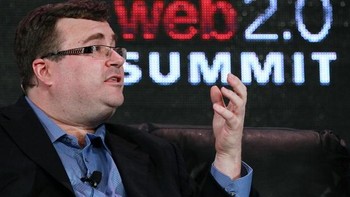 Reid Hoffman juga salah satu pendiri OpenAI yang terkenal. Dia adalah mantan Executive Vice President PayPal yang kemudian mendirikan LinkedIn, raksasa media sosial untuk kaum profesional yang kemudian dibeli Microsoft. Ia juga investor awal Facebook. Foto: Getty Images.