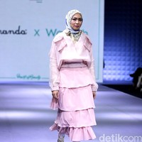 Aadyaksa by Ria Miranda for Wardah heart of Beauty Muslim Fashion Festival 2016 at Plaza Selatan. Istora Senayan. Jakarta. [Foto: Mohammad Abduh/Wolipop]
