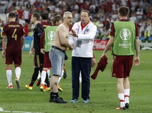 Pelatih Rusia Minta Suporter Bersikap Lebih Santun