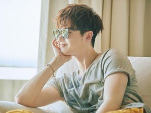 Pose Manis Lee Jong Suk Makan Es Krim hingga Pola Diet Aktris Korea