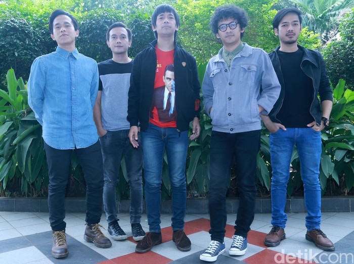 Foto dMasiv saat berkunjung ke kantor detikHOT