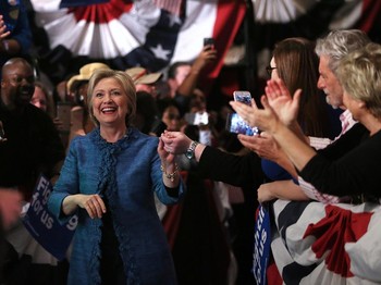 Lari Hillary, Lari