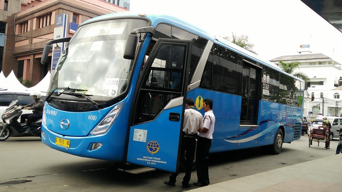Bus DAMRI di Kota Bandung