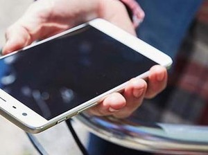 Ketika OnePlus 3 Dilempar dari Ketinggian 228 meter