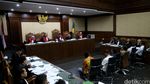 Sidang Lanjutan Damayanti