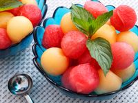 Buah Segar Sebaiknya Diberikan pada Anak Saat Sarapan atau Makan Siang?