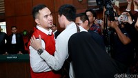 Keluarga akan bermusyawarah terkait pengajuan banding atas vonis yang dijatuhkan kepada pedangdut berusia 35 tahun itu. Pool/Palevi S/detikFoto.