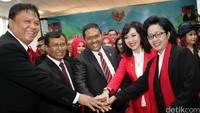 Para Pengurus Pusat (PP) Ikatan Notaris Indonesia Periode 2016-2019 berjanji akan meningkatkan kinerja notaris.