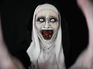 Kreatif, Beauty Vlogger Indonesia Transformasi Jadi Hantu di The Conjuring 2