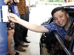 Ingin Dapat Diskon Tarif Tol? Bayarnya Pakai Uang Elektronik