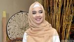 Cantik dengan Hijab yang Simple ala Inggrid Kansil