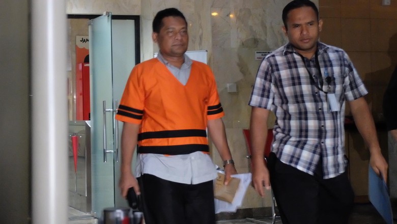 PNS Tajir PN Jakut: Dari Jualan Bakso, Punya 17 Mobil hingga Ditangkap KPK PNS Tajir PN Jakut: Dari Jualan Bakso, Punya 17 Mobil hingga Ditangkap KPK