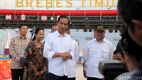 Presiden Jokowi meyakini, adanya jalan tol ini dapat mendorong pemerataan pembangunan antar wilayah.