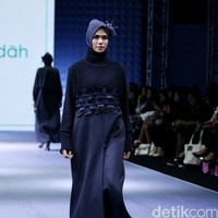 ETU by Restu Anggraini Lavoyageuse for Wardah heart of Beauty Muslim Fashion Festival 2016 at Plaza Selatan. Istora Senayan. Jakarta. [Foto: Mohammad Abduh/Wolipop]
