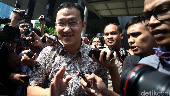 Staf khusus Gubernur DKl Jakarta Basuki Tjahaja Purnama, Sunny Tanuwidjaja kembali menjalani pemeriksaan di Komisi Pemberantasan Korupsi, Jakarta, Kamis (16/06/2016). Sunny kembali diperiksa KPK terkait suap reklamasi teluk Jakarta. Grandyos Zafna/detikcom