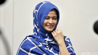 Istri Primus itu tampil dengan dandanan yang natural. Pool/Noel/detikFoto.