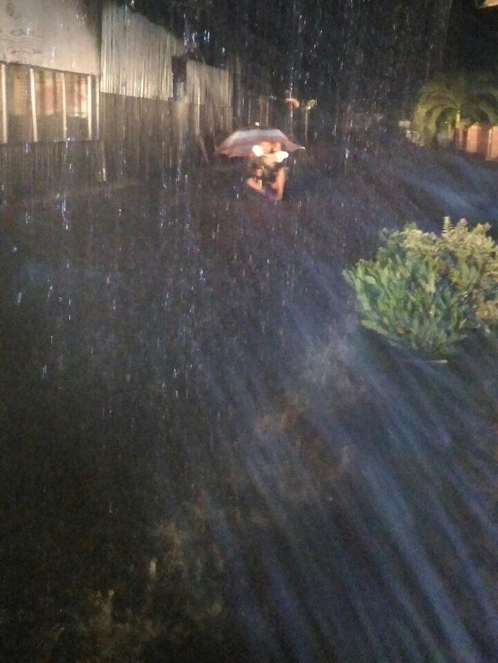 Padang Pariaman Juga Dilanda Banjir, BPBD Sumbar Kirim Perahu Karet