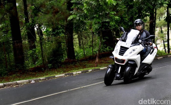 Peugeot Metropolis Motor Eropa yang Asyik Dikendarai di Indonesia.