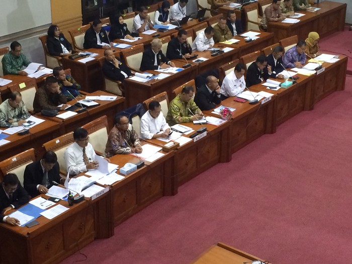 Komjen Tito dan Komjen Buwas Rapat Bareng di Komisi III DPR